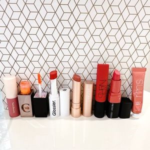 7pc Lipstick GLOSSIER, NARS, LAWLESS, RMS, RARE BEAUTY, URBAN DECAY, BOBBI BROWN